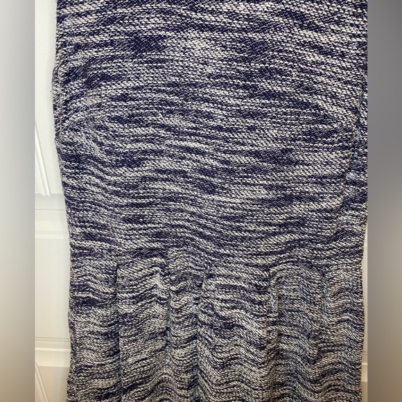 LOFT Navvy Tweed Sleeveless Dress w/ Zipper Detail on back - Picture 6 of 8